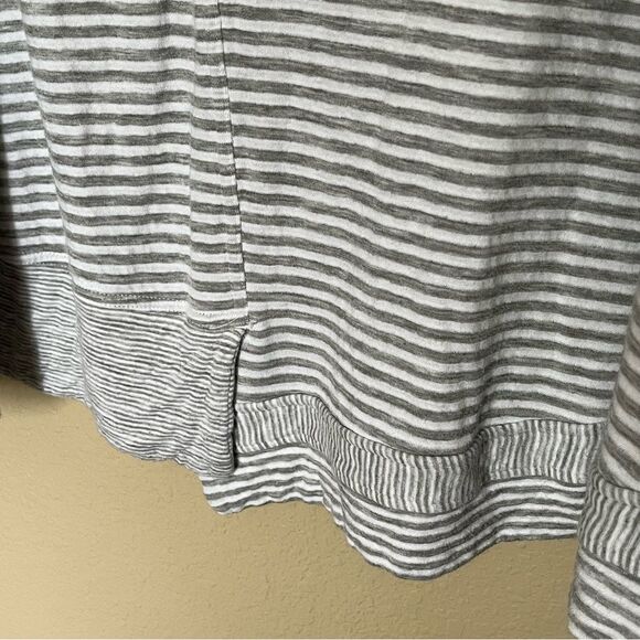 Habitat Gray and White Stripe Jersey Knit Button Front Cardigan Top Size XL - Picture 8 of 10